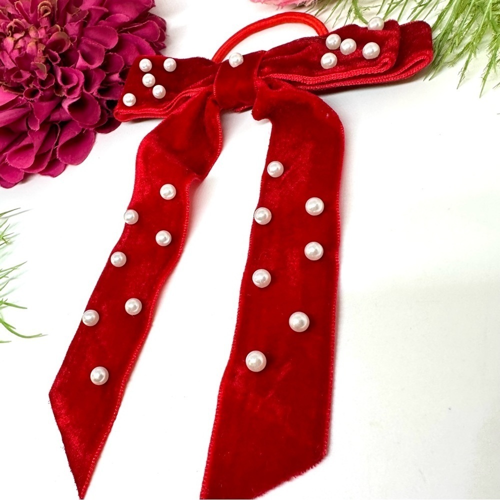 NEW⚜️Velvet Bow Pearl Embellished Hairtie - Picture 3 of 5